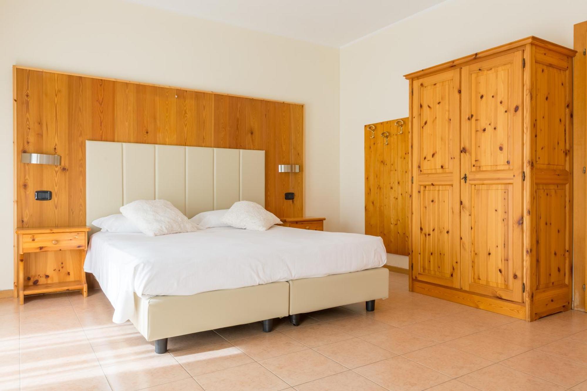 加尔达湖滨Agritur Eden Marone别墅 外观 照片